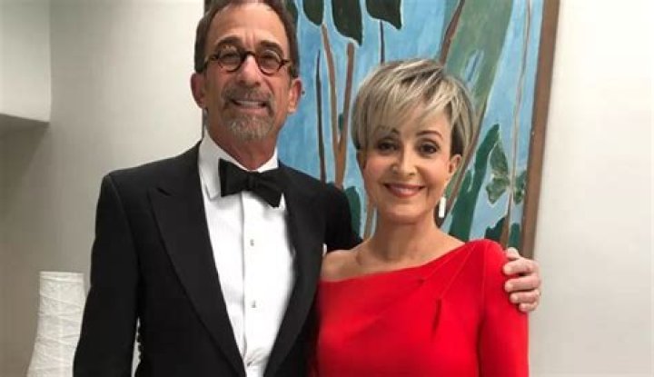 Annie Potts Husband Steven Hartley: A Journey Through Love and Life
