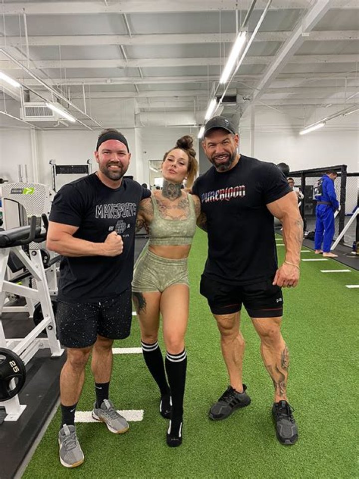 Ashley Nocera: The Rising Star in Fitness and Social Media