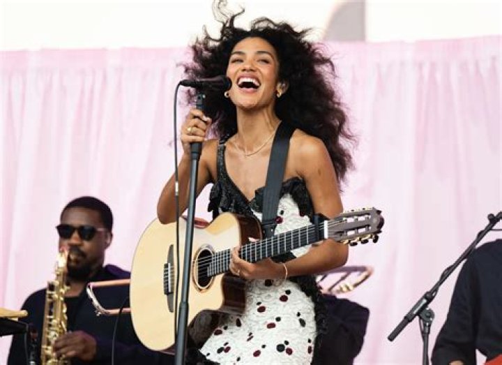 Azilia Fapello: Rising Star, Charismatic Personality, and Her Impact on the Entertainment World
