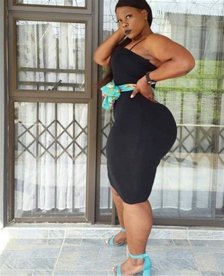 Captivating Curves: The Allure of Big Booty Ebony Backshots