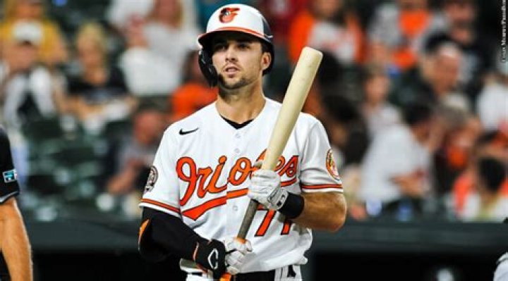 Dansby Swanson: A Shining Star on and Off the Field