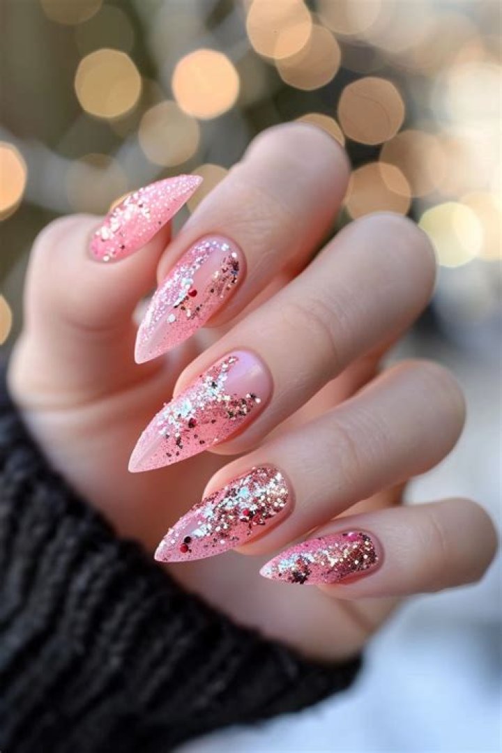 Dazzling Nails: Captivating Designs for the Winter Wonderland