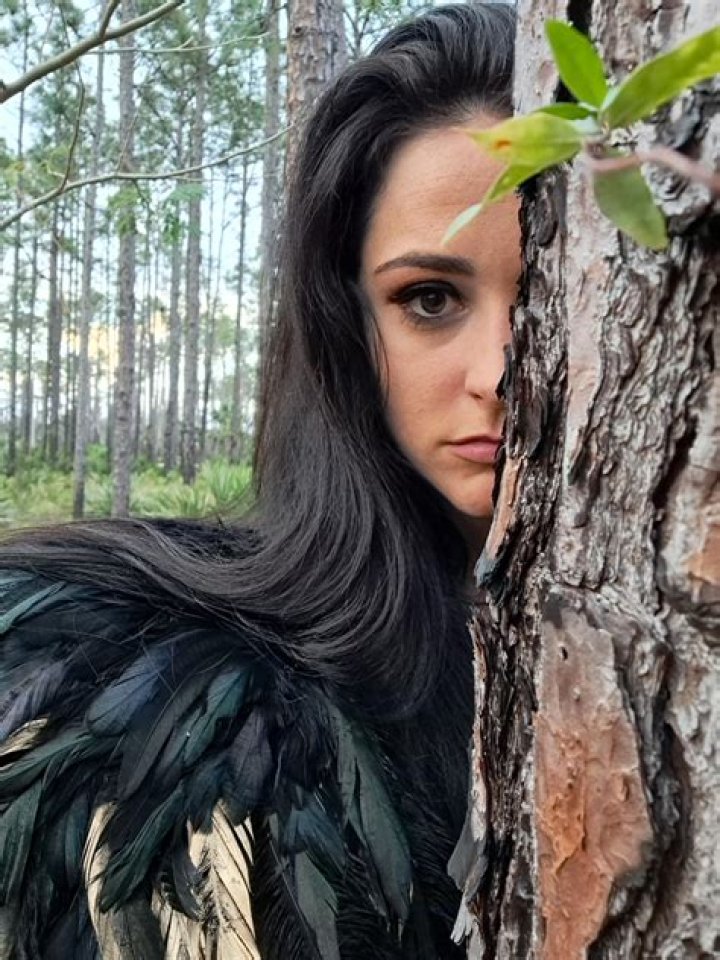 Discovering Lyra Crow: The OnlyFans Sensation