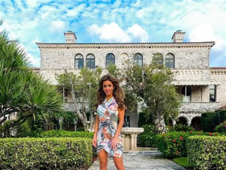Discovering the Unique Journey of Emma Digiovine