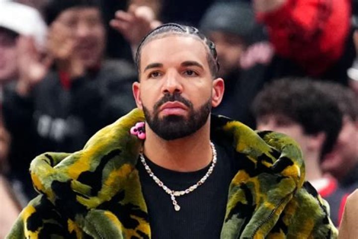 Drake's Viral Twitter Video Sparks a Twitter Frenzy