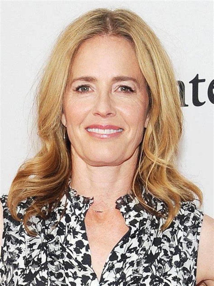 Elisabeth Shue's Kids: A Deep Dive into Her Family Life