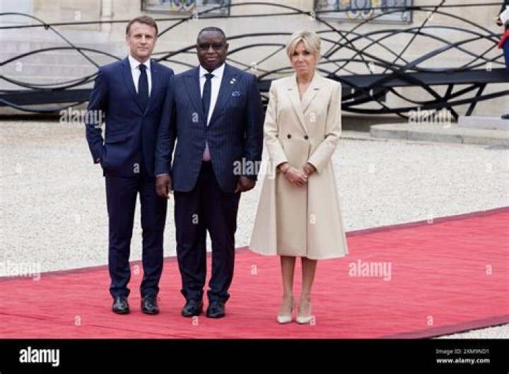 Emmanuel Macron Height in Feet: A Comprehensive Analysis