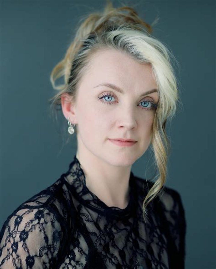 Evanna Lynch Nude: Debunking Myths and Understanding the Reality