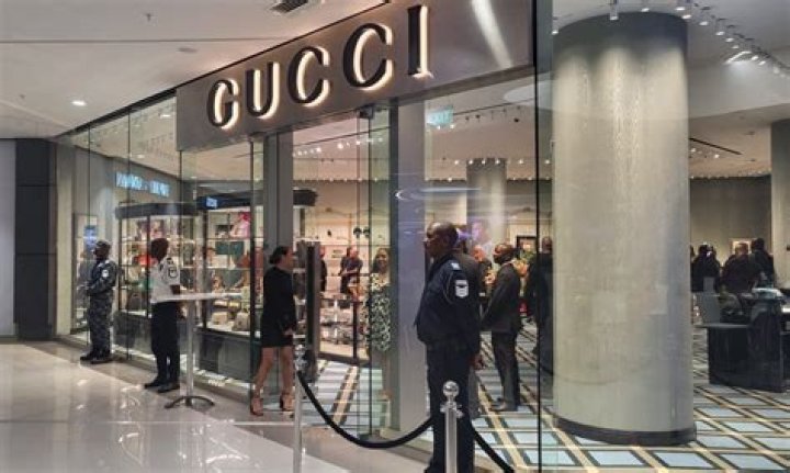 Exploring the Allure of the Gucci 3 Leg: A Fusion of Fashion and Art