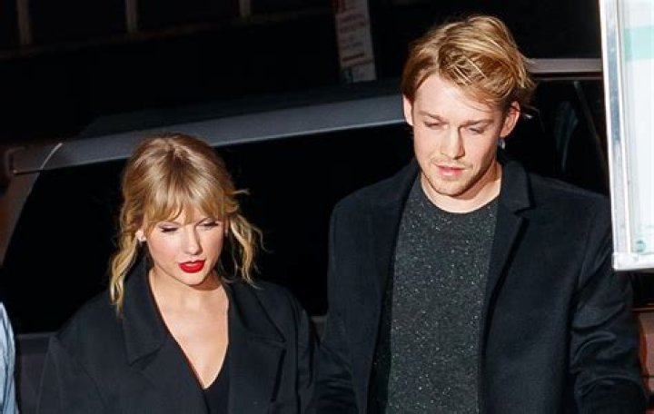 Exploring the Enigmatic Relationship of Joe Alwyn and Taylor Swift