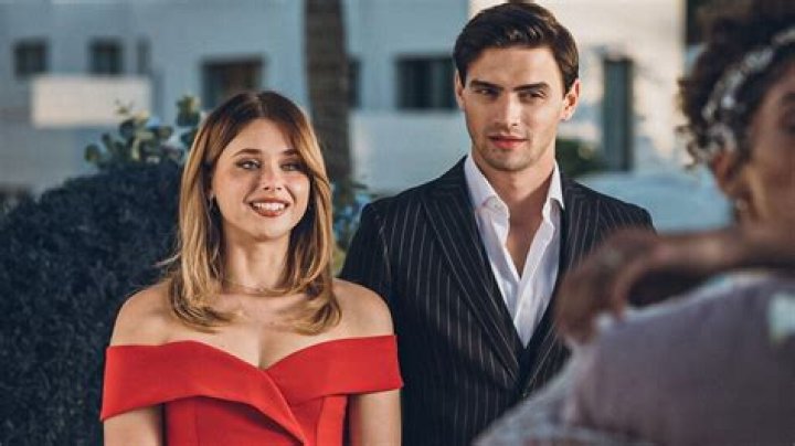 Gabriel Guevara and Nicole Wallace: A Deep Dive Into Their Dynamic Story