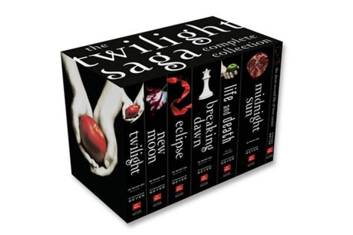 Get to Know the Actor Behind Edward in the Twilight Series