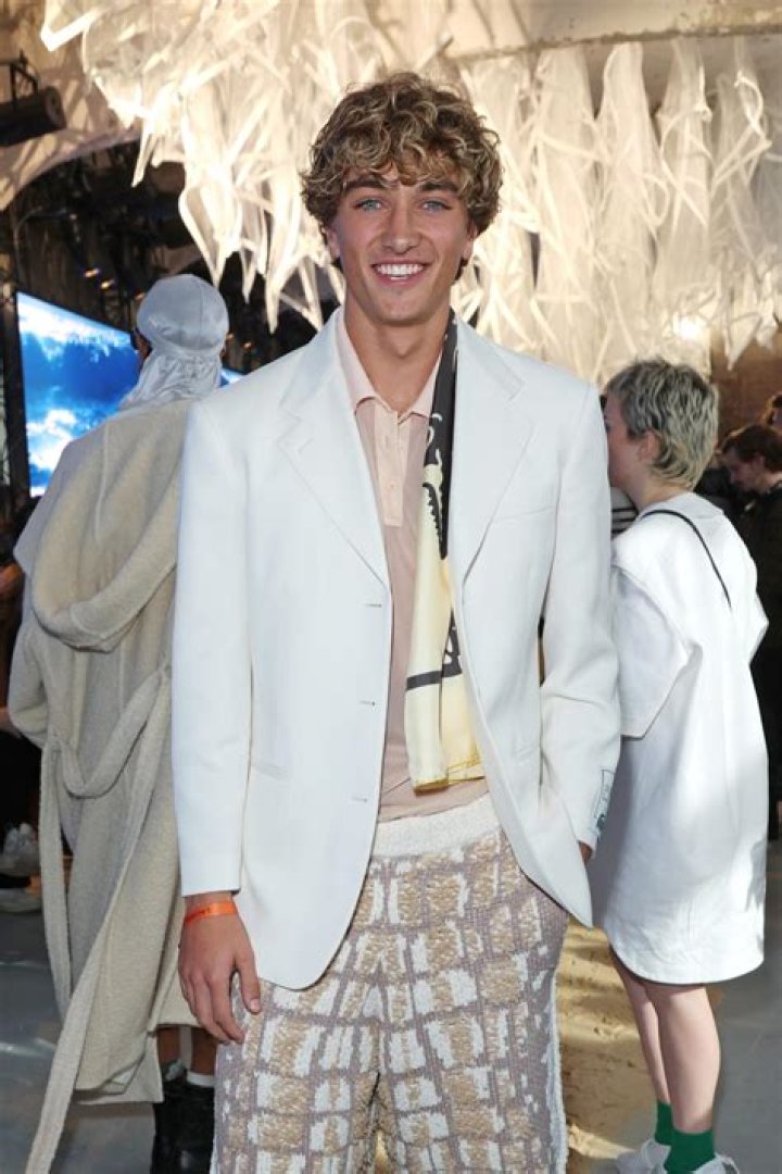 Hayden Hodgson: Rising Star in the Entertainment Industry
