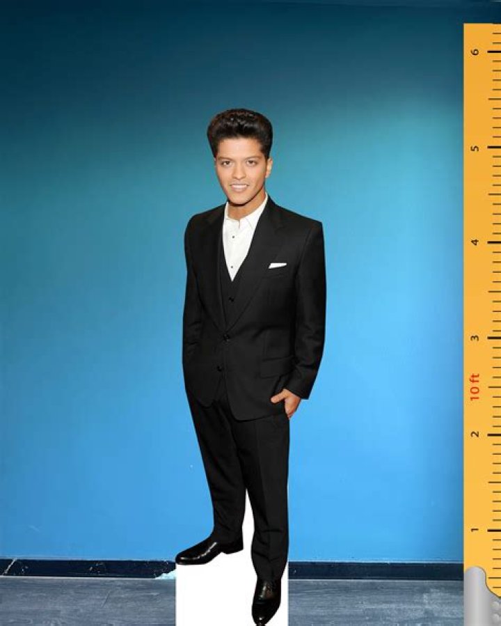 How Tall is Bruno Mars? A Comprehensive Look at the Singer's Height and Impact