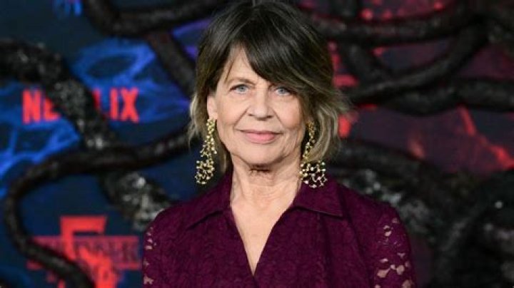 Is Linda Hamilton a Smoker? Uncovering the Truth Behind the Hollywood Star