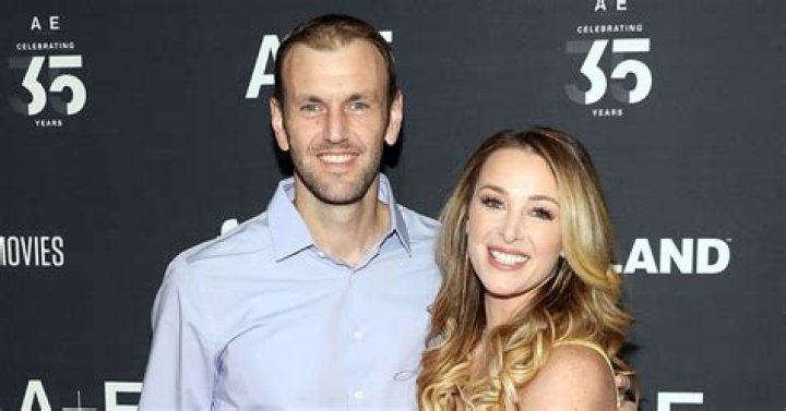 Jamie and Doug Hehner Net Worth: A Comprehensive Look at the Celebrity Couple's Wealth