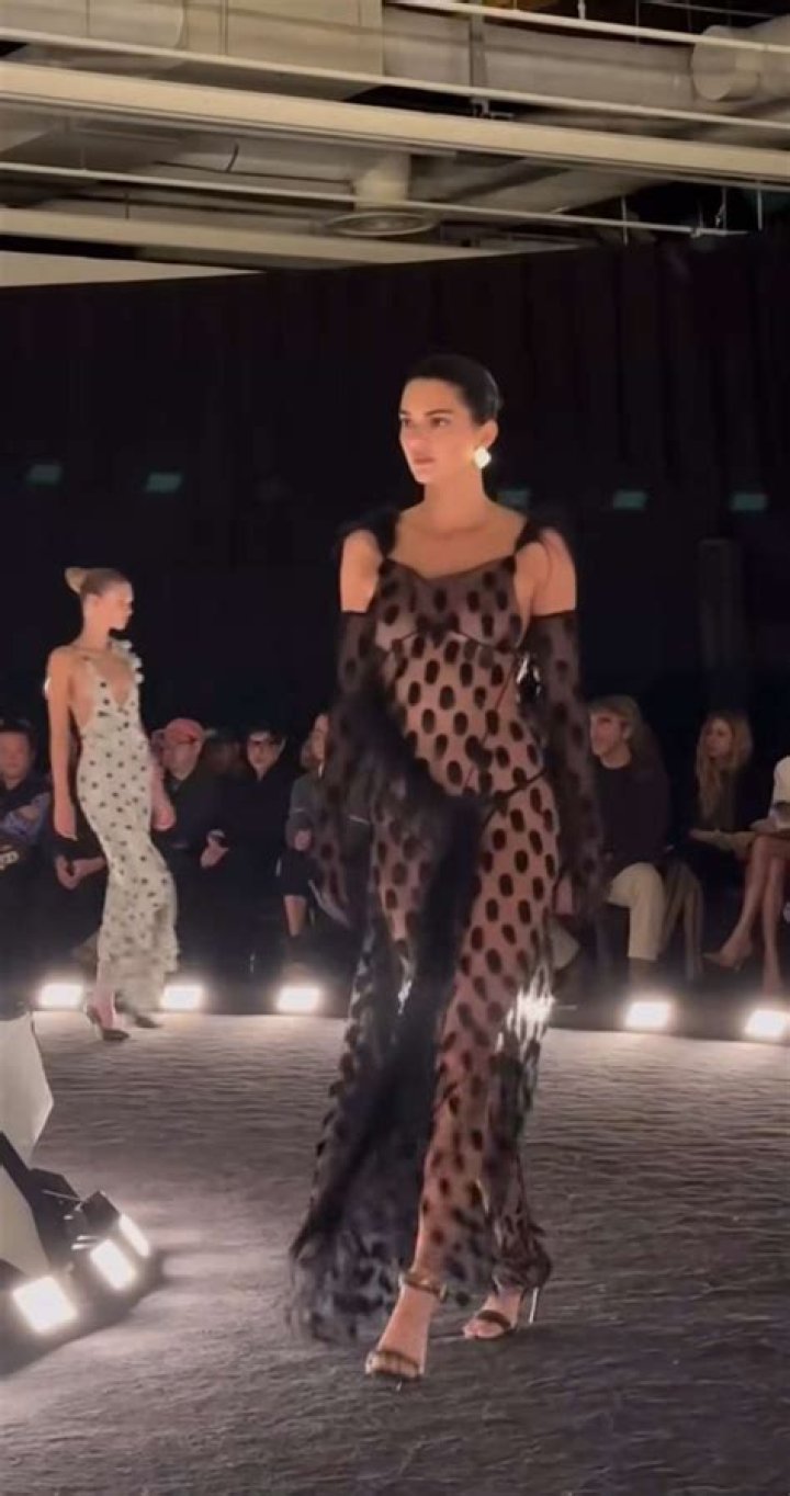 Kendall Jenner Naked: Unveiling the Iconic Model's Bold Moments