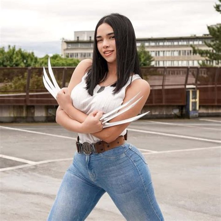 Lela Sonha: The Rising Star of Social Media