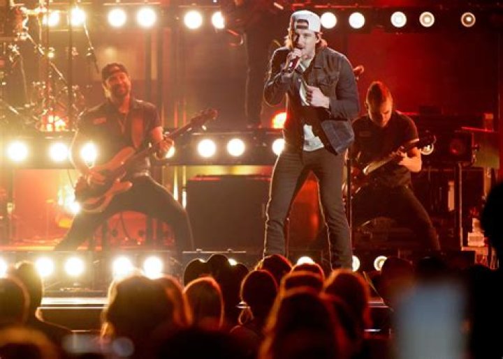 Morgan Wallen Nashville Chair: A Deep Dive into the Phenomenon