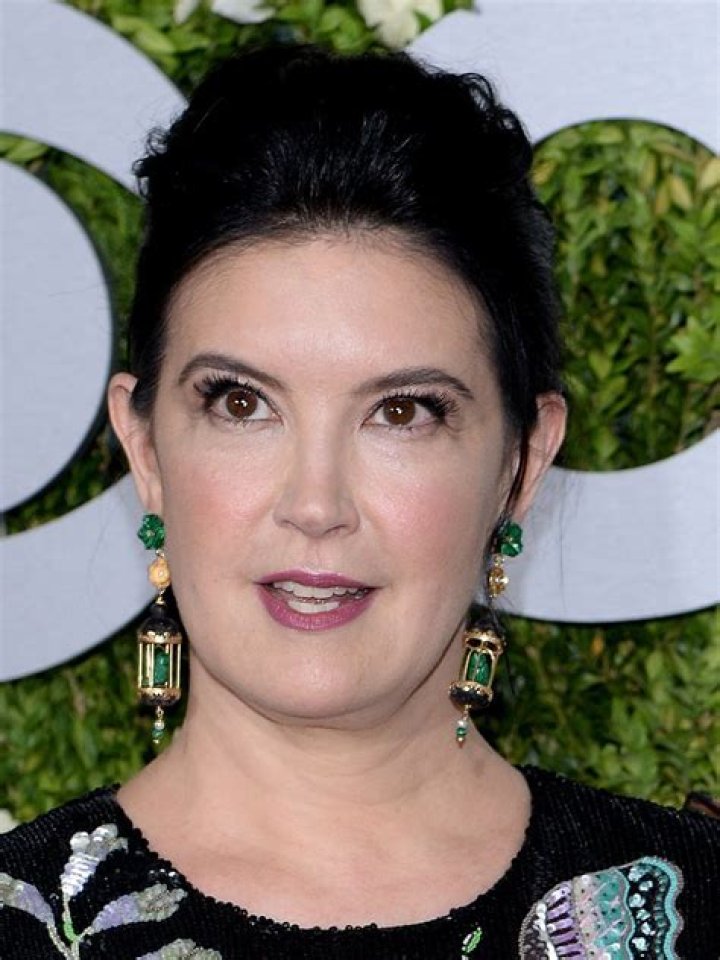 Phoebe Cates: A Glimpse into 2024 and Beyond