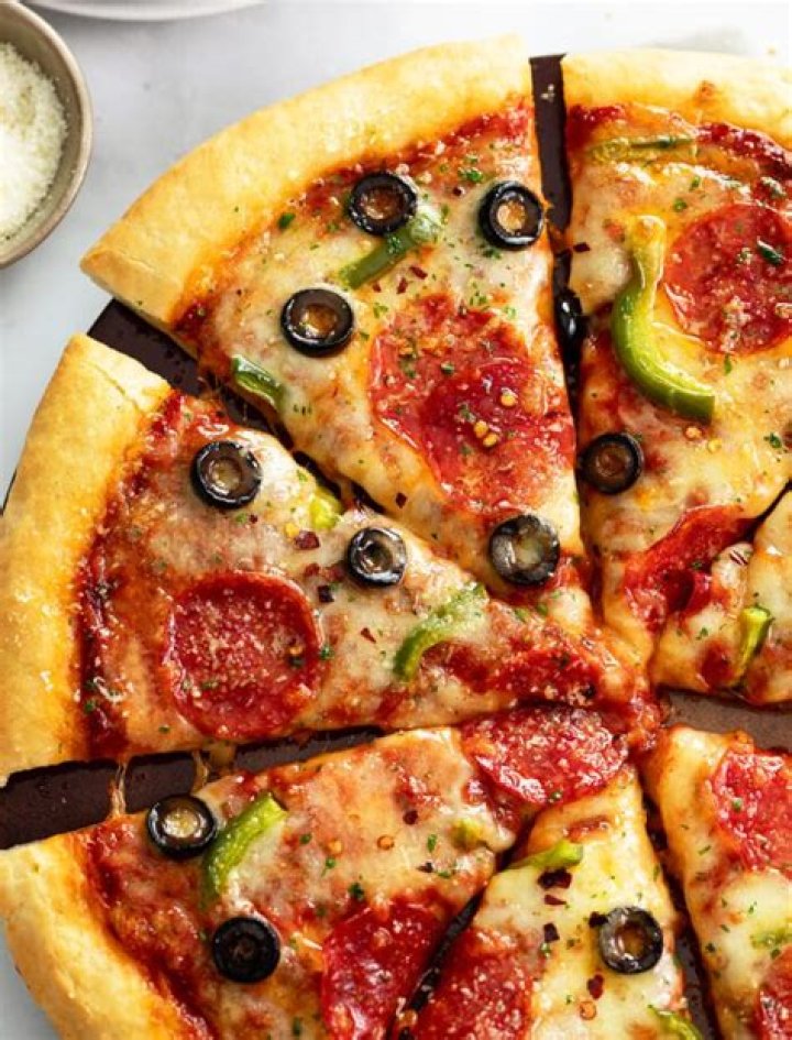 Pizano's Pizza and Pasta: A Culinary Delight in Every Slice