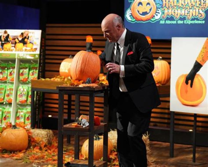 Pumpkin Glove Scraper Net Worth: A Detailed Look into Its Financial Success