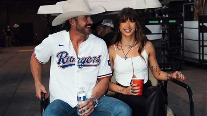 Riley Green Relationship Status: What You Need to Know