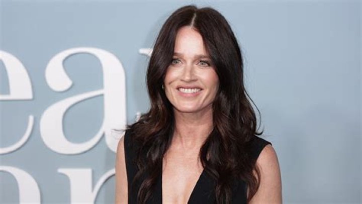 Robin Tunney: The Versatile Actress of Film and Television