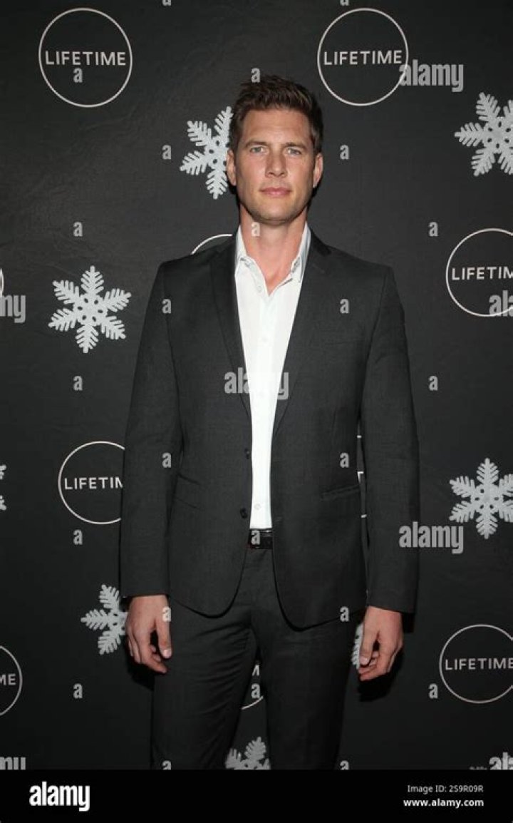 Ryan McPartlin Net Worth: Everything You Need to Know