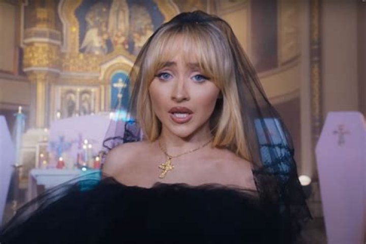 Sabrina Carpenter: A Rising Star with a Heart of Gold