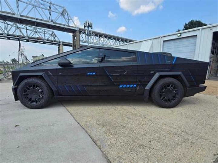 Shaq's Incredible Custom Cybertruck: A Must-See
