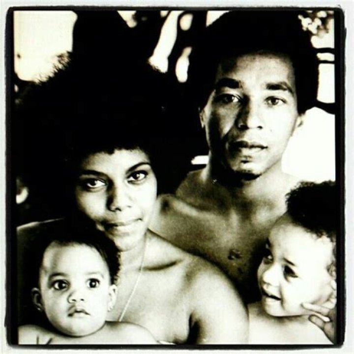 Smokey Robinson & Family: The Legacy of Soulful Music