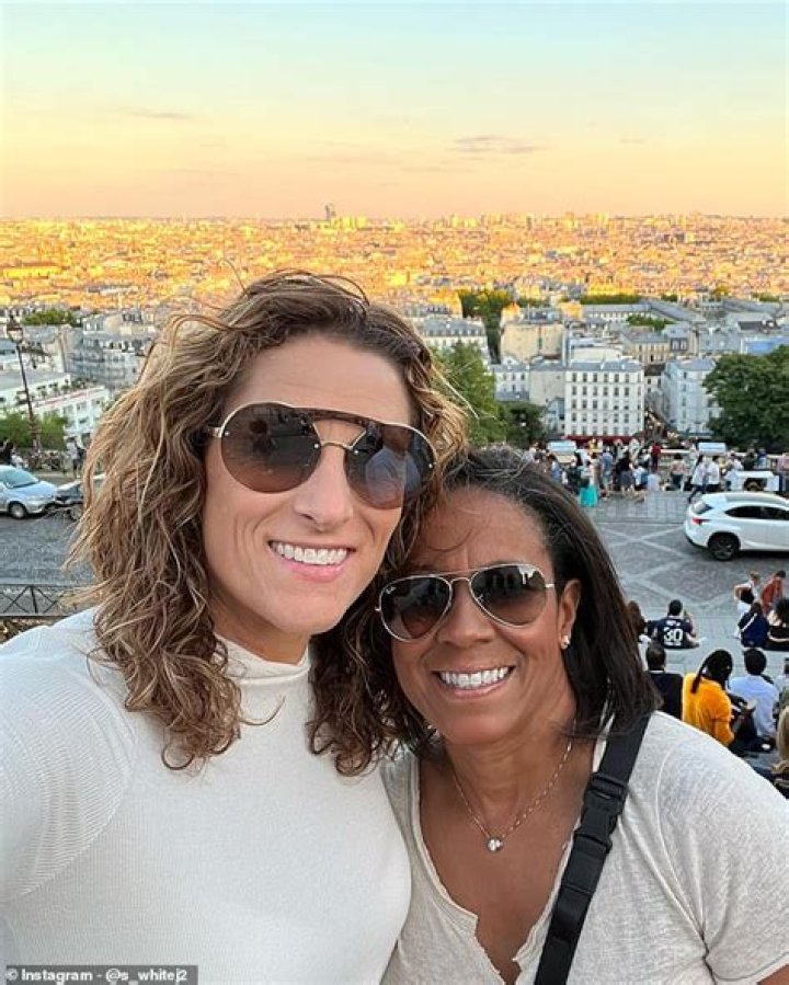 Stephanie White's Wife: An Inspiring Love Story