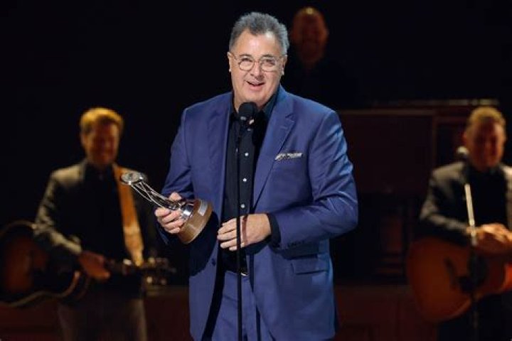 The Impressive Wealth of Vince Gill: A Deep Dive into His Net Worth