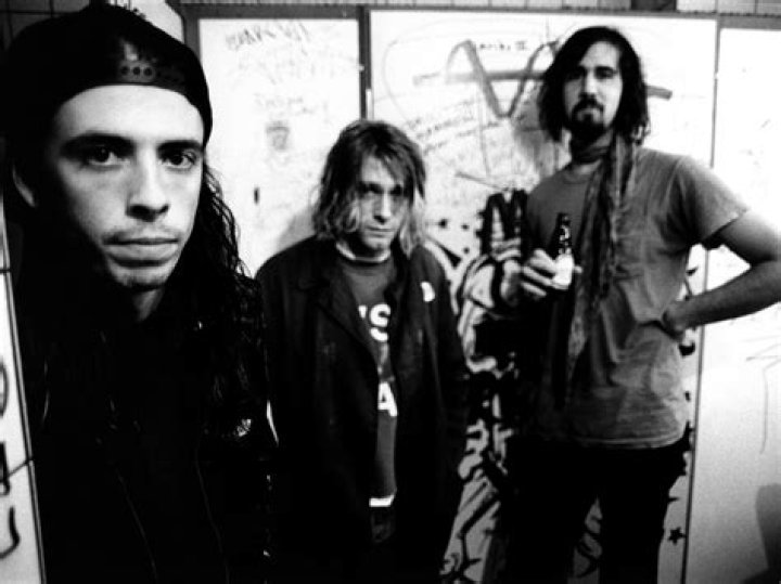 The Legendary Dave Grohl: From Nirvana to Foo Fighters