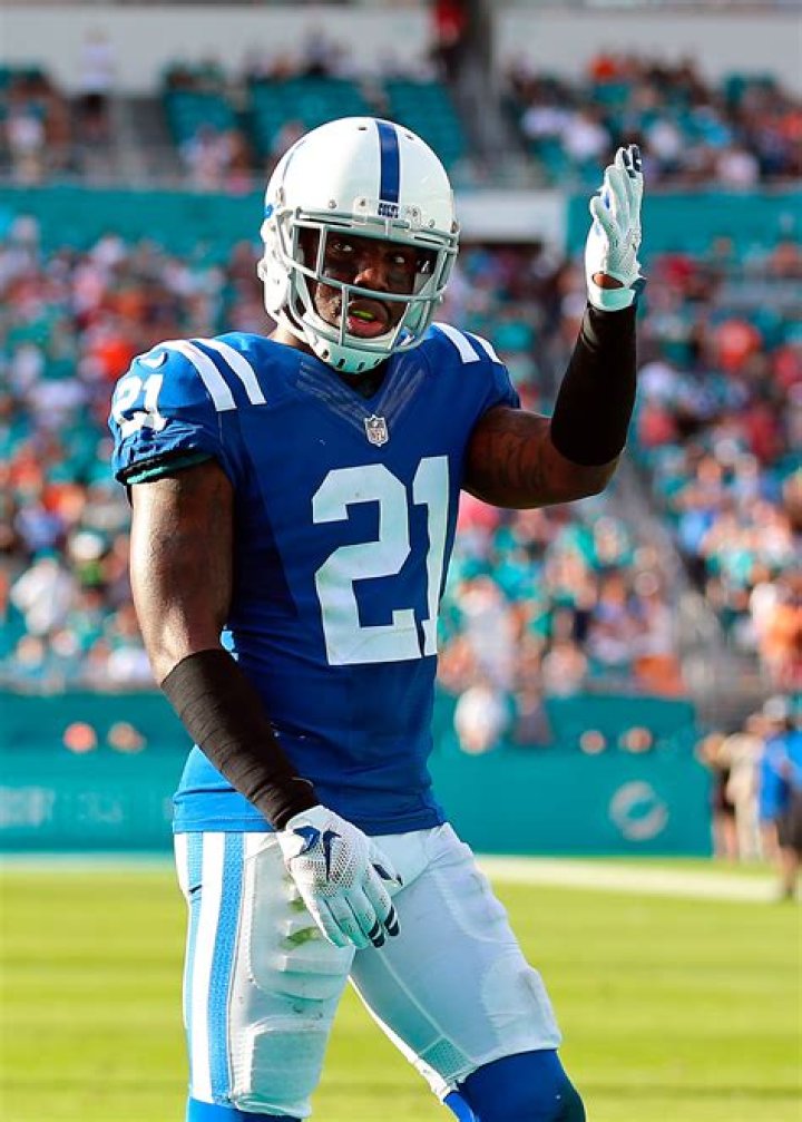 **The Rise and Fall of Vontae Davis: A Journey Beyond the NFL**