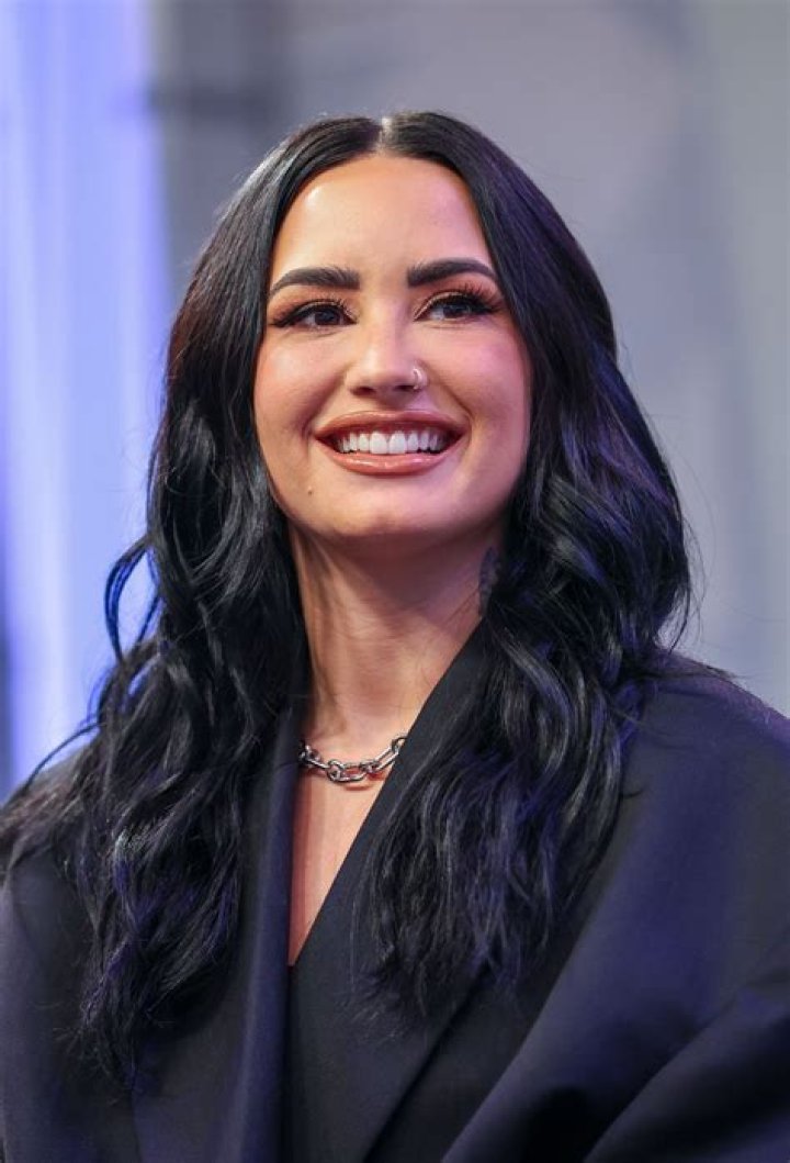 The Surprising Truth About Demi Lovato's Height: Insights and More