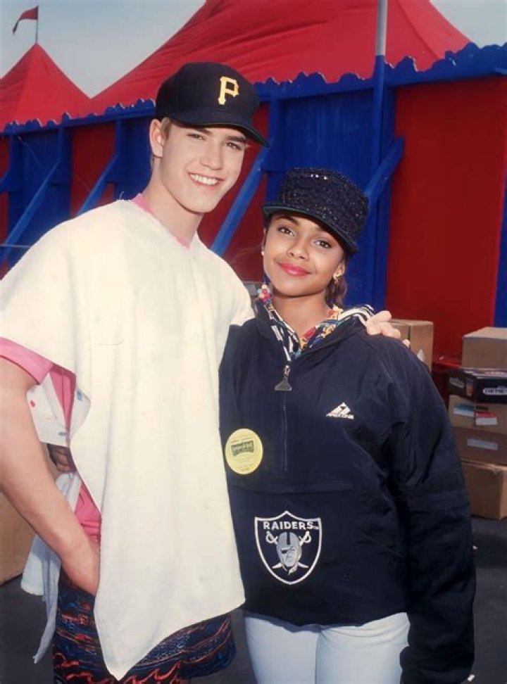 Top 10 Facts About Mark-Paul Gosselaar and Lark Voorhies