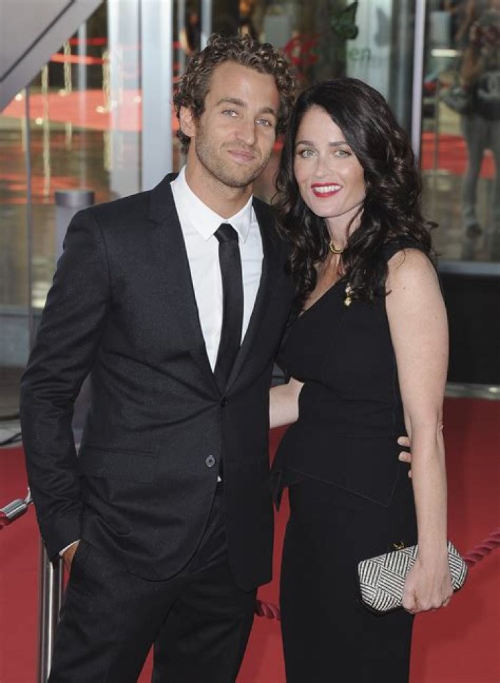 Unveiling Robin Tunney Net Worth: A Deep Dive into Her Wealth and Success