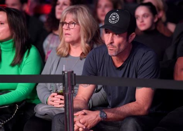 Unveiling the Journey of Alex O'Loughlin from Actor to Heartthrob