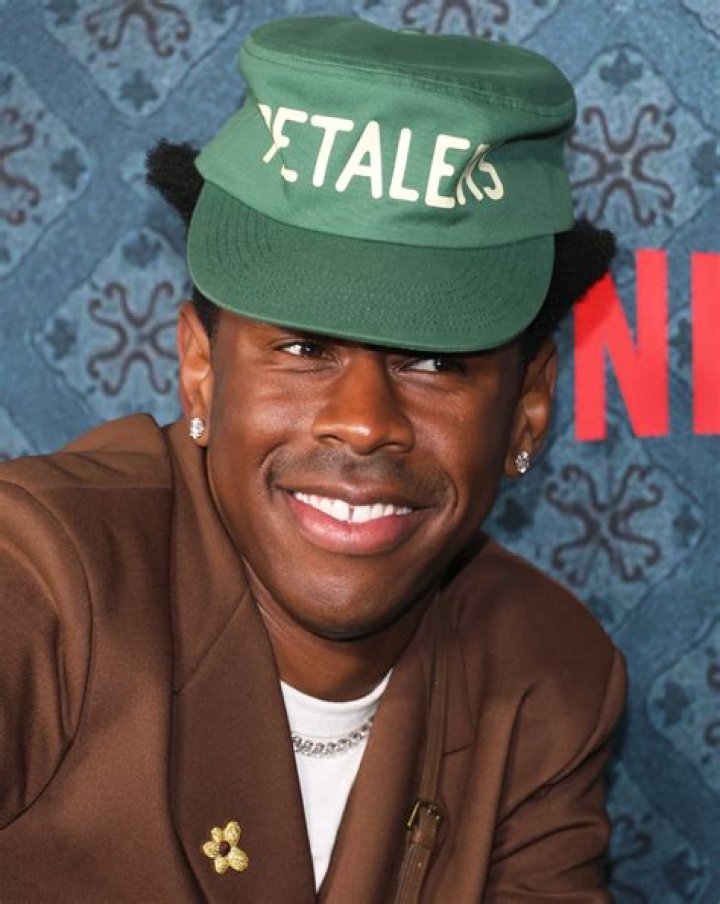 What is Tyler Henry's Net Worth? Exploring the Wealth of the Famous Celebrity Medium