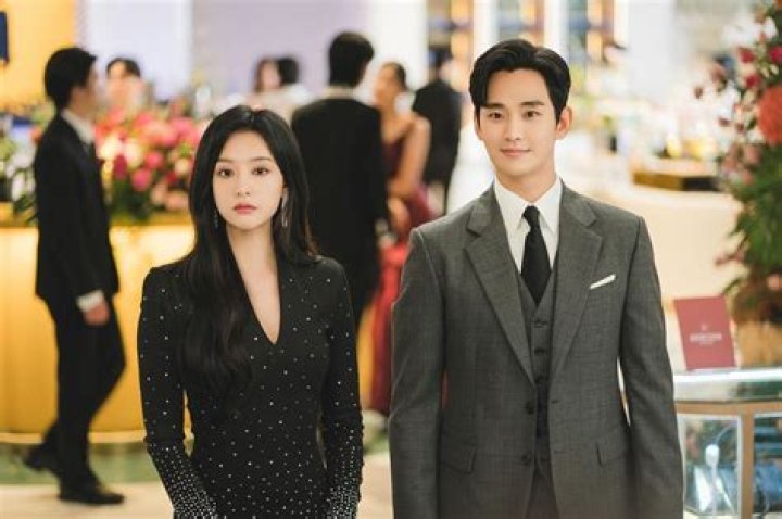 Who Is Kim Ji Soo's Mysterious Husband? Unveiling the Hidden Truth